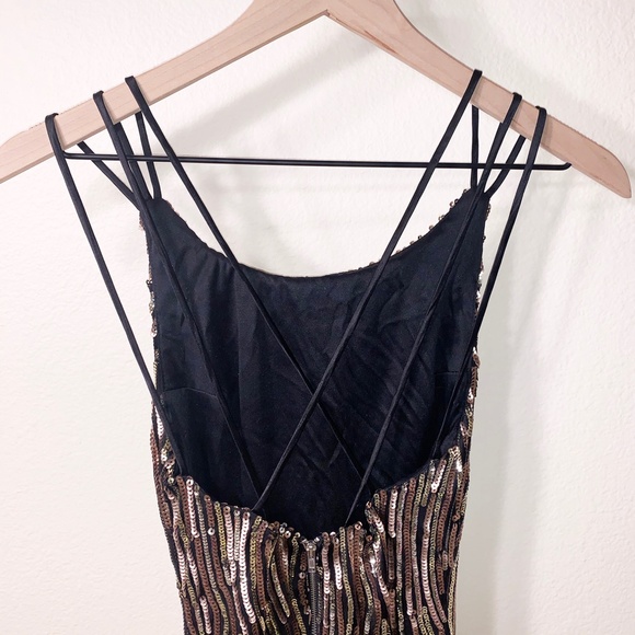 Epique Moi Gold Sequins Cocktail Dress - Picture 3 of 10